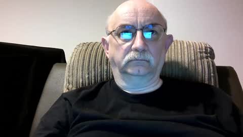 Snapshot of grey_dom chatting on January 9, 5:43 pm Master Sir online show from January 9, 5:43 pm