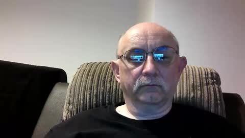 Snapshot of grey_dom chatting on March 9, 5:06 pm Master Sir online show from March 9, 5:06 pm