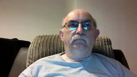 Snapshot of grey_dom chatting on September 28, 10:31 am Master Sir online show from September 28, 10:31 am