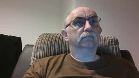 Snapshot of grey_dom chatting on September 29, 8:41 am Master Sir online show from September 29, 8:41 am