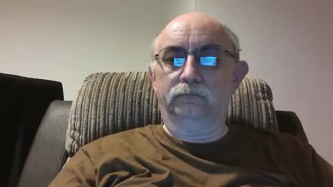 Snapshot of grey_dom chatting on October 2, 9:11 pm Master Sir online show from October 2, 9:11 pm