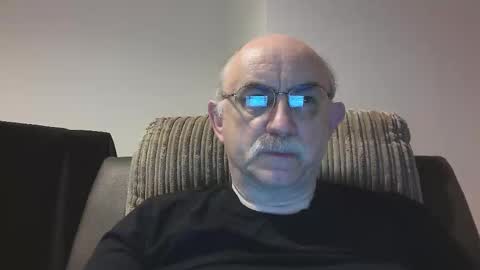 Snapshot of grey_dom chatting on October 14, 10:38 am Master Sir online show from October 14, 10:38 am