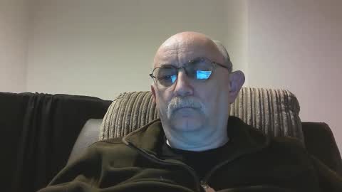 Snapshot of grey_dom chatting on November 23, 11:26 pm Master Sir online show from November 23, 11:26 pm