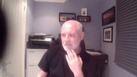 Snapshot of greyfox_6000 chatting on January 3, 10:51 pm greyfox_6000 online show from January 3, 10:51 pm