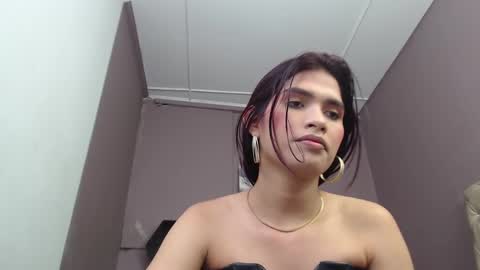 Snapshot of greys_ath chatting on February 12, 3:40 am greys online show from February 12, 3:40 am