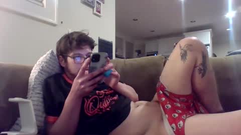 Perfectlyaveragesavage online show from February 13, 1:26 pm