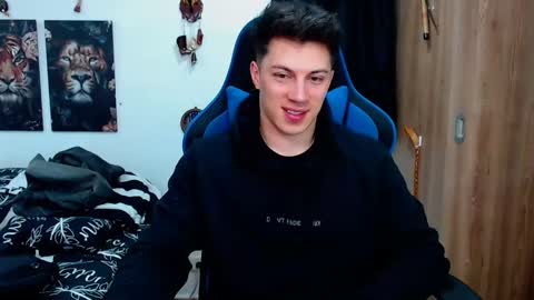 Snapshot of griego01 chatting on December 9, 1:07 am griego01 online show from December 9, 1:07 am