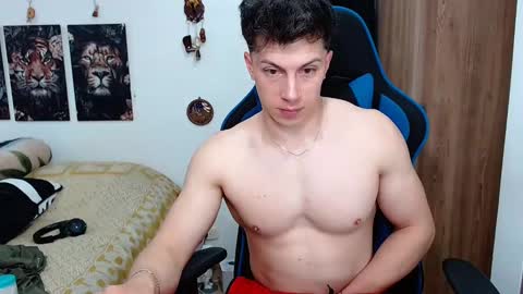 Snapshot of griego01 chatting on January 21, 10:19 pm griego01 online show from January 21, 10:19 pm