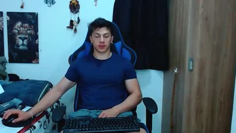 Snapshot of griego01 chatting on February 20, 6:06 am griego01 online show from February 20, 6:06 am