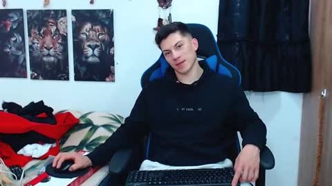 Snapshot of griego01 chatting on March 12, 7:49 pm griego01 online show from March 12, 7:49 pm