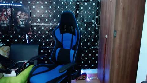 Snapshot of griego01 chatting on September 28, 5:46 am griego01 online show from September 28, 5:46 am