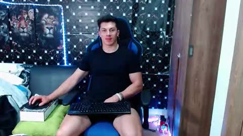 Snapshot of griego01 chatting on October 7, 12:41 am griego01 online show from October 7, 12:41 am