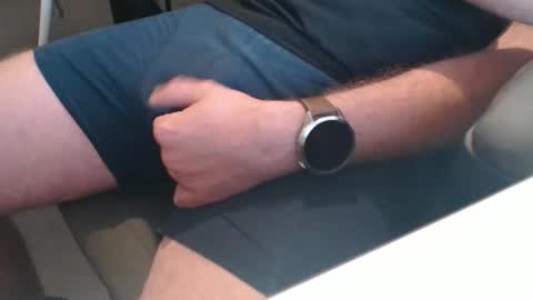 Snapshot of griesie chatting on November 12, 11:03 pm Griesie online show from November 12, 11:03 pm