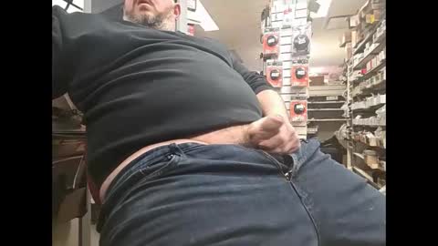 grizzly_uncut online show from March 6, 8:27 pm