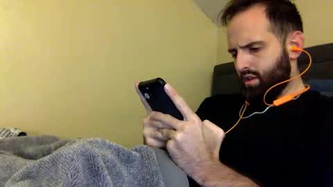 Snapshot of grobs123 chatting on November 7, 12:32 am grobs123 online show from November 7, 12:32 am