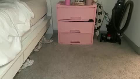 Snapshot of grrlgod chatting on January 20, 2:32 am grrlgod online show from January 20, 2:32 am