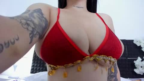 Snapshot of guadalupe21_ chatting on October 6, 7:55 pm Guadalupe online show from October 6, 7:55 pm