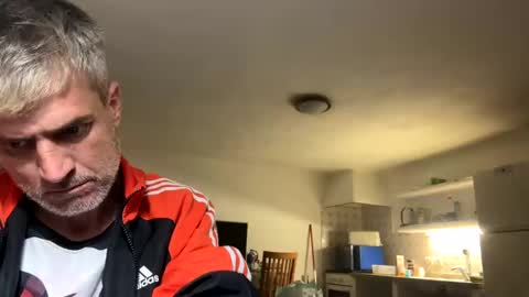 guardiannif_ online show from March 6, 12:54 am