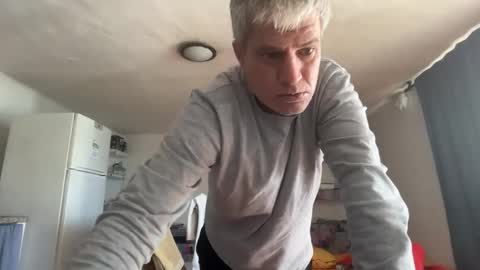 guardiannif_ online show from February 9, 10:08 am