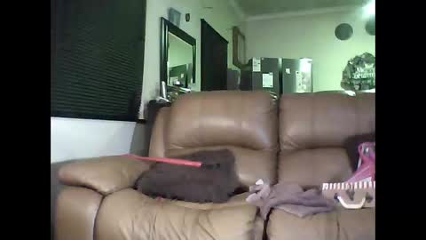 Snapshot of gucci_bx chatting on January 30, 7:04 pm gucci-bx online show from January 30, 7:04 pm