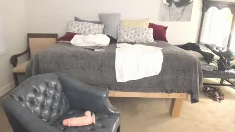 guccifendidior online show from September 18, 3:41 am