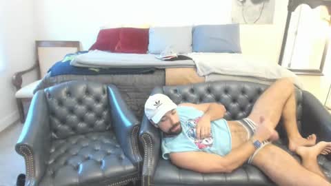 guccifendidior online show from September 22, 3:47 pm