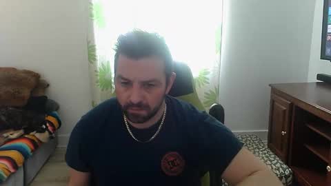 guillaume666286050 online show from March 25, 7:42 pm