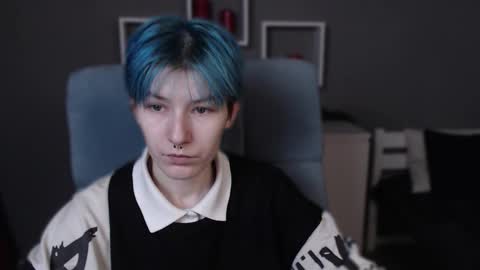 Snapshot of guitarandangell chatting on October 18, 5:54 am guitarandangell online show from October 18, 5:54 am