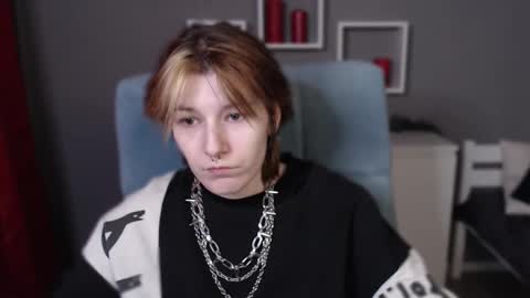 guitarandangell online show from February 7, 5:44 am