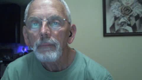 Snapshot of gulfcoast1952 chatting on January 29, 2:21 pm Roy online show from January 29, 2:21 pm