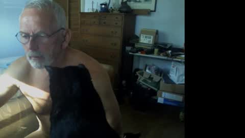 Snapshot of gulfcoast1952 chatting on December 2, 7:53 pm Roy online show from December 2, 7:53 pm