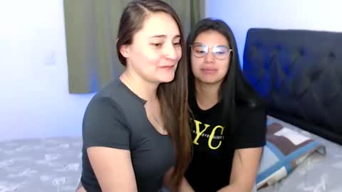 Snapshot of gumball_room chatting on December 19, 2:23 am Vane blonde and Hazell black hair online show from December 19, 2:23 am