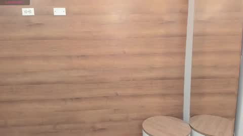 Snapshot of gummyluv chatting on October 25, 11:10 pm gummyluv online show from October 25, 11:10 pm