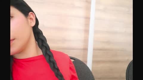 Snapshot of gummyluv chatting on November 12, 8:08 pm gummyluv online show from November 12, 8:08 pm