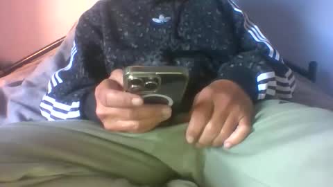 Snapshot of gunishment chatting on November 16, 1:39 pm gunishment online show from November 16, 1:39 pm