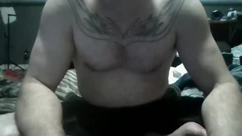 Snapshot of gunrunner253 chatting on December 16, 8:41 am gunrunner253 online show from December 16, 8:41 am