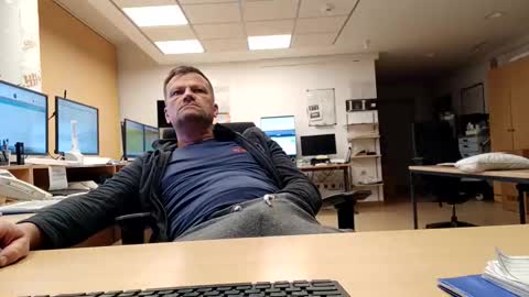 guschidick online show from October 28, 2:37 am