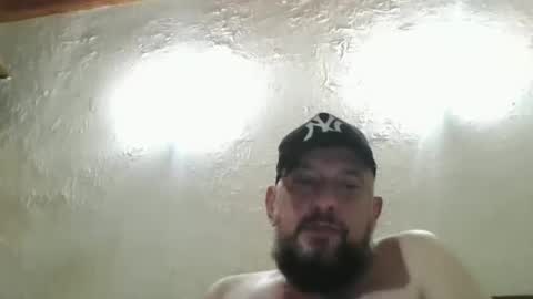 gustavo1350 online show from November 2, 12:24 am