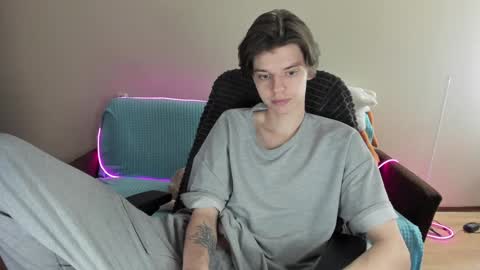 guy_liam1 online show from February 3, 3:06 pm