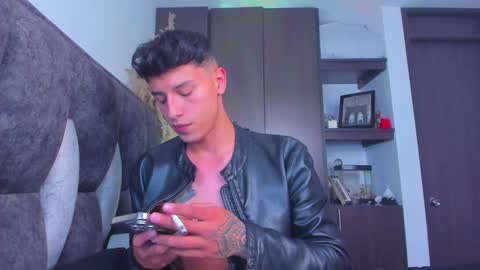 Gabriel online show from January 12, 2:03 am