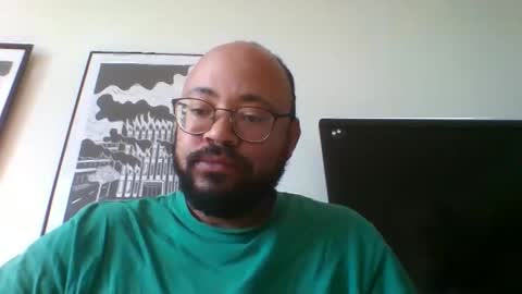 guy_wood15 online show from September 26, 9:46 am