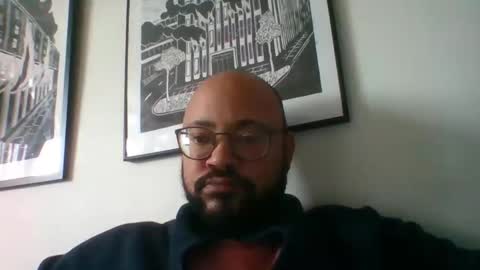 guy_wood15 online show from October 7, 7:05 am