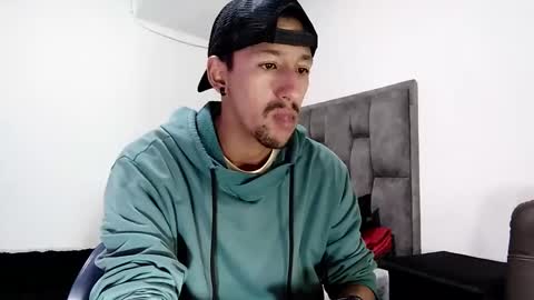 karim online show from February 26, 8:48 am