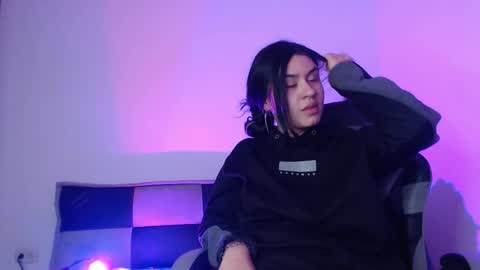 gwenhazel online show from November 26, 11:22 am