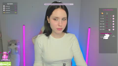 Snapshot of gylaxie chatting on February 21, 12:17 pm online show from February 21, 12:17 pm