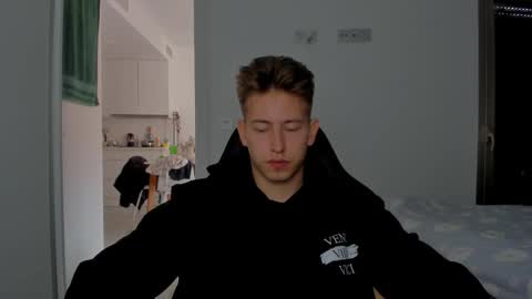 Oliver online show from March 11, 3:18 pm