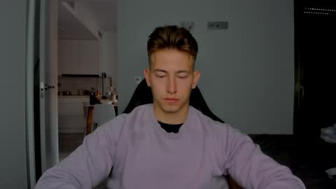 Oliver online show from March 29, 11:32 am