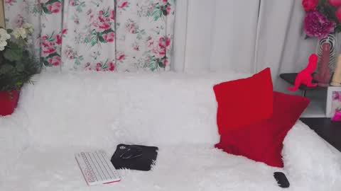 Snapshot of gypsygranny chatting on December 6, 6:26 am Eva online show from December 6, 6:26 am