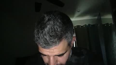 Snapshot of h0nest84 chatting on December 16, 3:32 pm h0nest84 online show from December 16, 3:32 pm