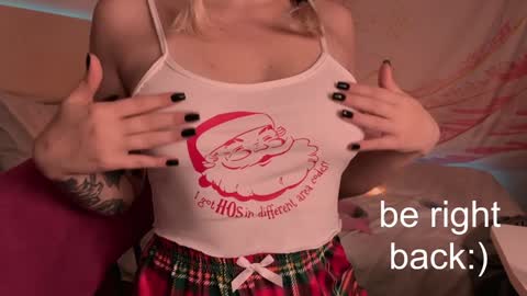 Snapshot of h2h0e chatting on February 1, 8:47 pm Lana online show from February 1, 8:47 pm